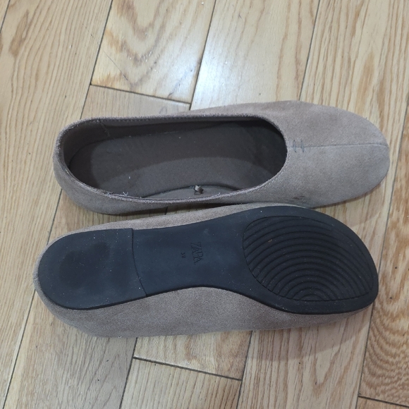 Zara Elegant Taupe Suede Loafers - Picture 2 of 4